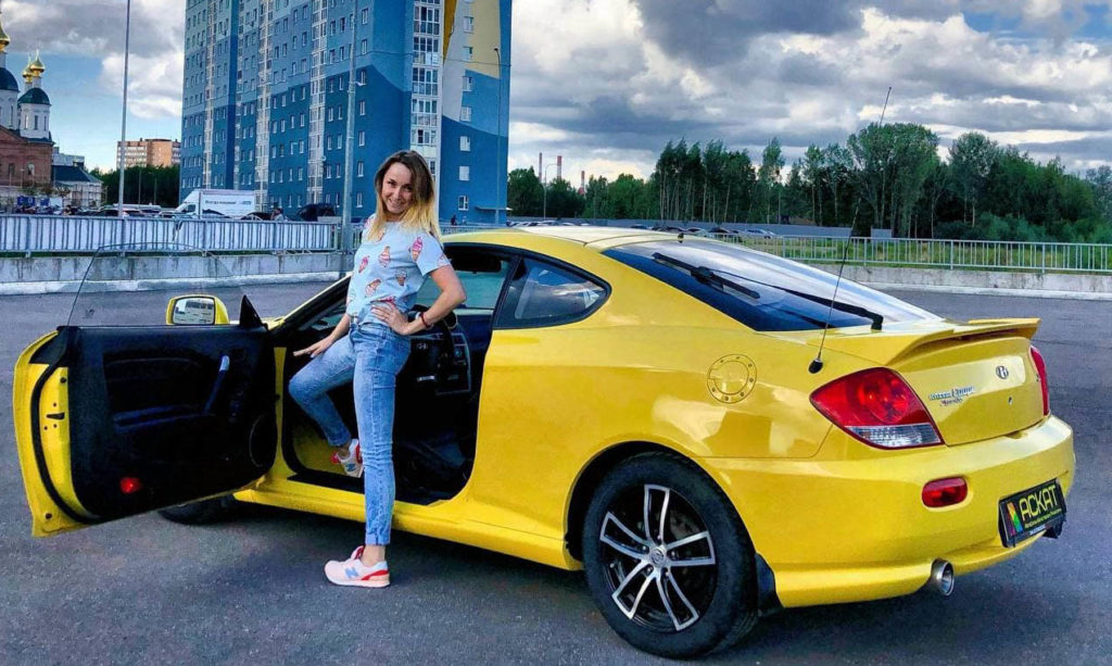 Hyundai Genesis Coupe Р¶РµР»С‚С‹Р№