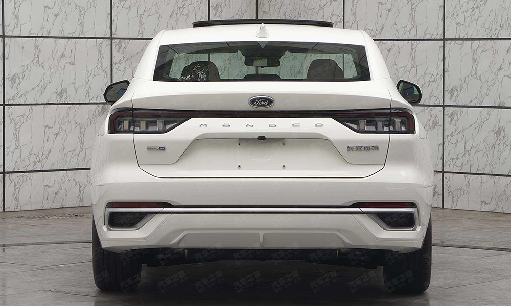 Ford Mondeo отказался уходить: фото нового поколения седана
