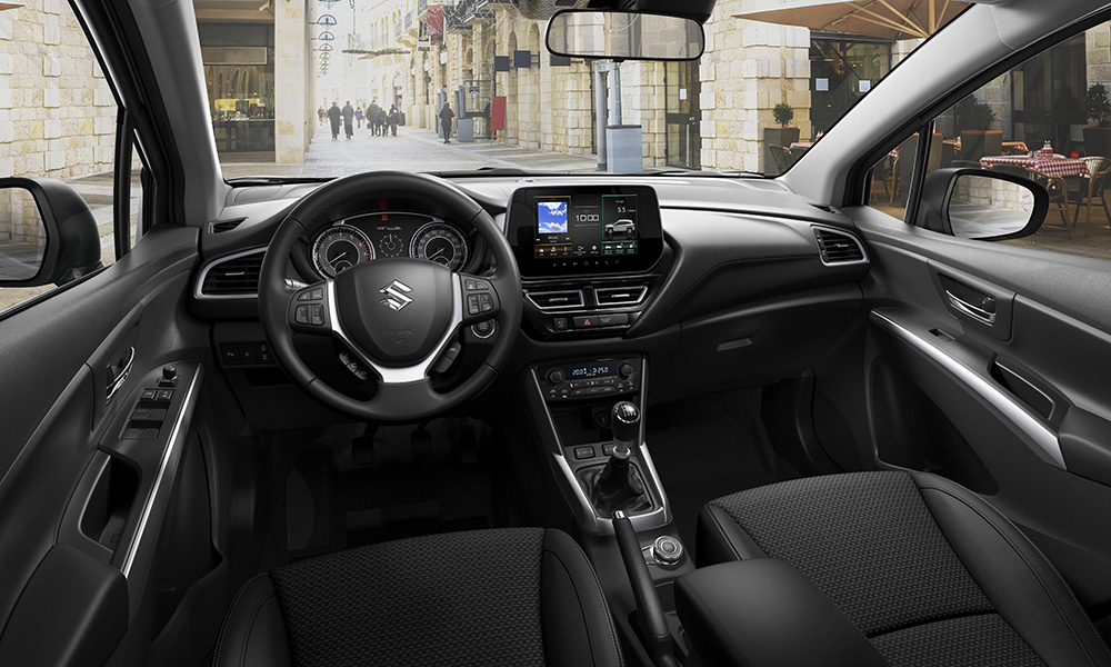 Suzuki представила новый SX4: следующее поколение или глубокий рестайлинг?
