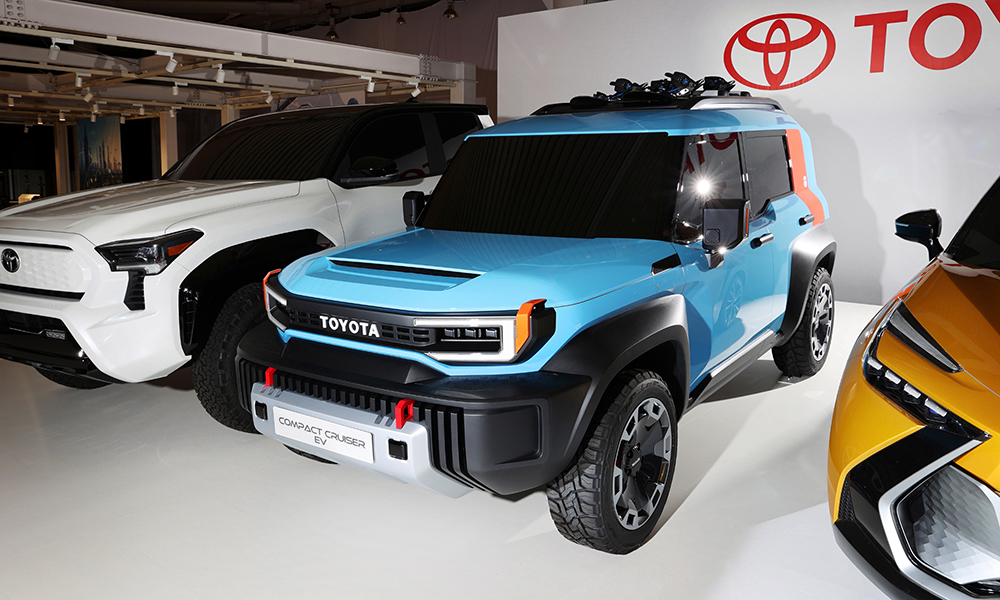 Toyota показала 16 новых электрокаров: среди них — спорткар, пикап и внедорожник